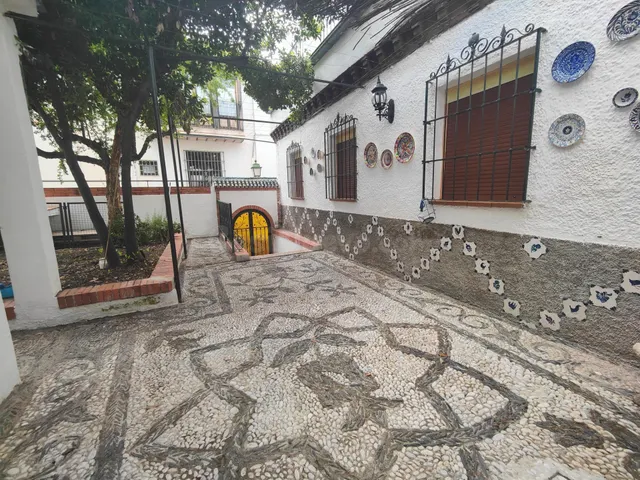 ESPECTACULAR CASA INDEPENDIENTE EN EL ALBAICÍN – IDEAL PARA 