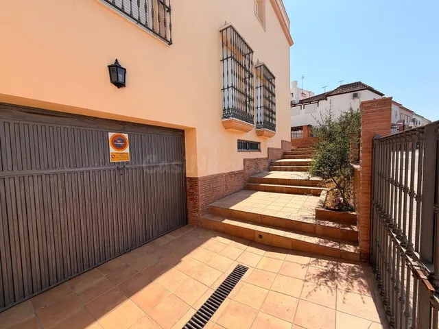 MAGNIFICA CASA EN ZONA VICTORIA! CALLE MIGUEL HERNANDEZ! - foto 5