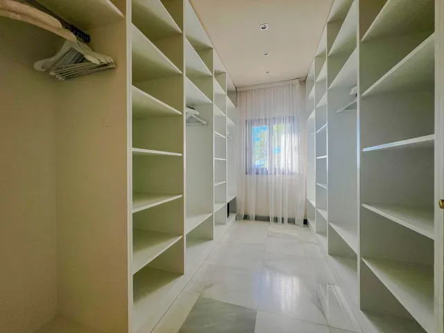 Chalet 5 habitaciones 650m² en venta - Centro — 21