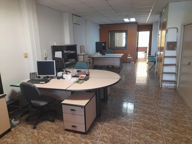 OPORTUNIDAD ESPECTACULAR LOCAL DE OFICINAS EN LA ZONA MAS CENTRICA DE MORA D´EBRE — 6