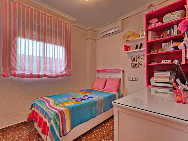 Piso de 3 dormitorios con terraza y garaje en San Vicente del Raspeig — 18