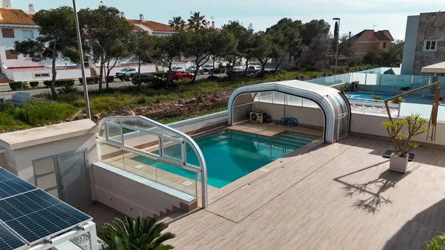 Villa 4 habitaciones 349m² en venta - Campoamor — 46