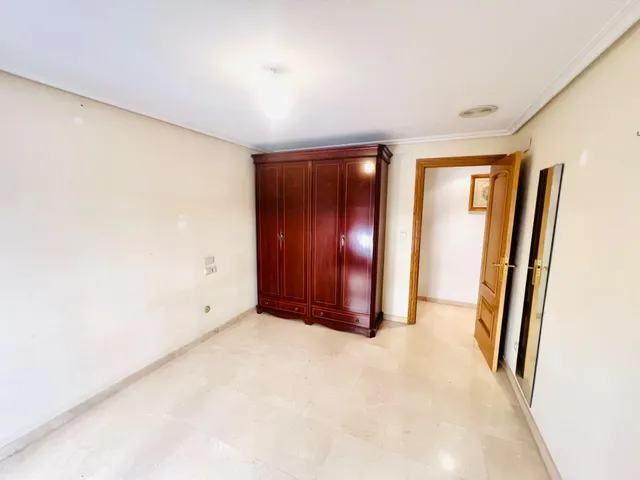 Piso con ascensor en pleno centro de Elche. — 13