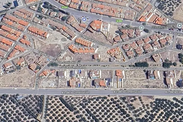 SOLAR URBANO EN HUÉSCAR — 2
