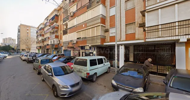 Venta piso en Sevilla — 2