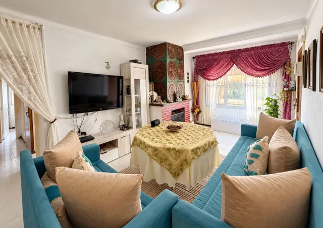 Edificio completo en venta en Mas Mates – 2 viviendas, 2 locales/garajes y 2 grandes terrazas privadas — 5