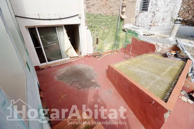 CASA MUY AMPLIA PARA REFORMAR, CON TERRAZA Y TRASTERO — 41