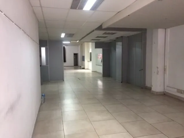Local en alquiler en la zona hermetica de Sabadell — 2
