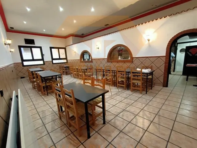 SE VENDE LOCAL COMERCIAL EN ABARÁN