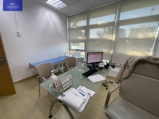 Se alquila local ideal para centro de salud. — 31