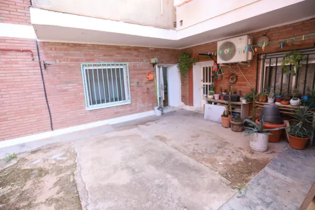 Piso en planta baja con 3 dormitorios ubicado junto a parque cervantes — 5