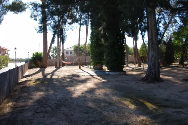 CHALET EN VENTA CON AMPLIA PARCELA EN LA POBLACION DE NAVAJAS — 16