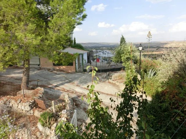 FINCA EN URBANIZACION VALGRANDE — 33