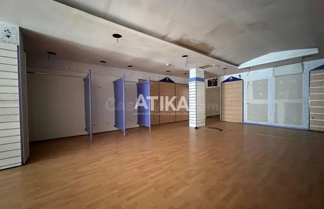 Local comercial disponible en Ontinyent. - foto 2