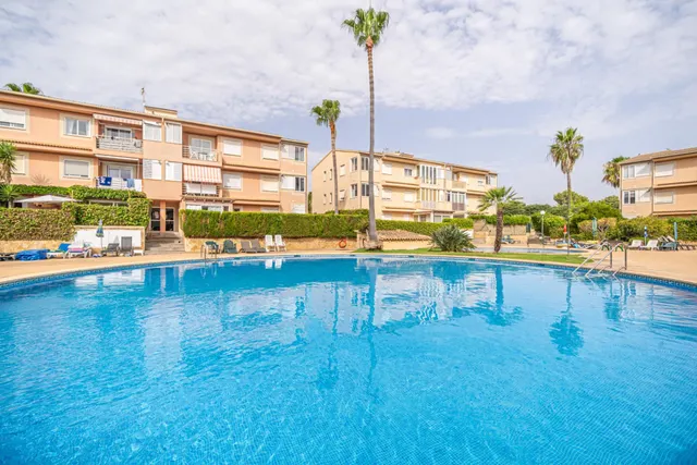 Planta baja totalmente reformada con jardín privado, sauna, piscina comunitaria y parking en Sa Coma — 37