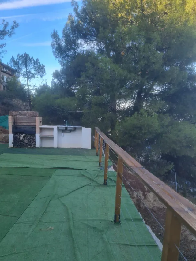 Casita  de madera con una gran parcela edificable  en Cumbres Verdes. — 22