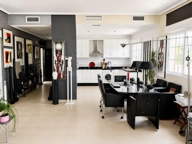 Villa independiente de 4 dormitorios en El Oasis, San Fulgen - foto 3