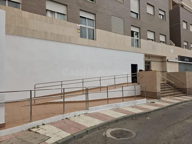Local en basto en alquiler en Aguadulce - foto 5