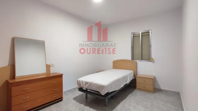 CASA DE PIEDRA CON PARCELA EN XUNQUEIRA DE AMBÍA, PRÓXIMA A SANDIÁS. — 34