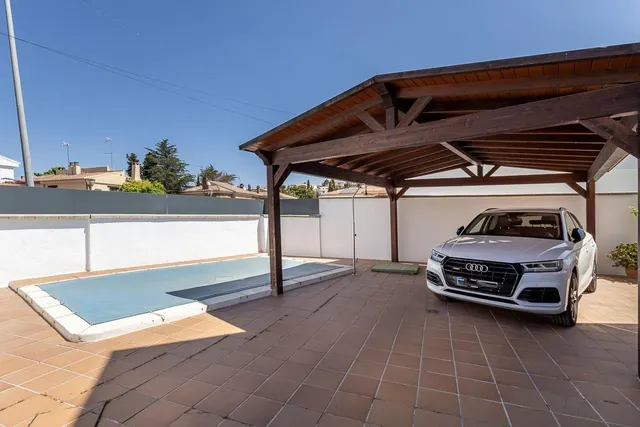 Gran casa con piscina en huetor vega — 6
