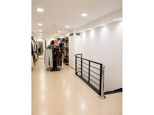 Local comercial en Venta en Gandia Valencia - foto 2