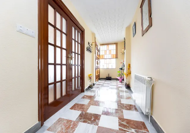 Espectacular chalet independiente con piscina en Alfacar — 16