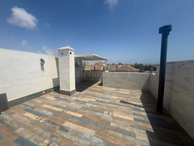 GRAN ÁTICO REFORMADO EN NUEVA TORREVIEJA, 2 HAB, 1 BAÑO