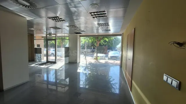 LOCAL COMERCIAL EN EL PUNTAL - foto 4