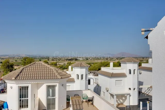 Villa Independiente en San Fulgencio, 3 dormitorios, 3 baños — 4