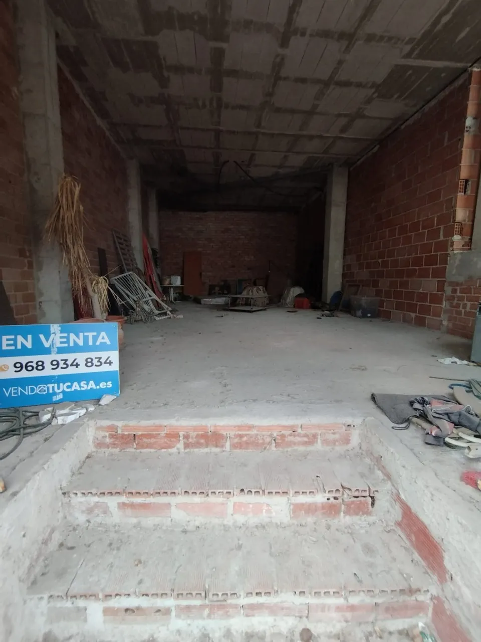 LOCAL COMERCIAL EN LORQUÑ