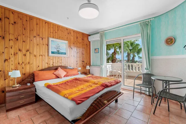 Villa 2 habitaciones 132m² en venta - Centro de la Ciudad Quesada — 24