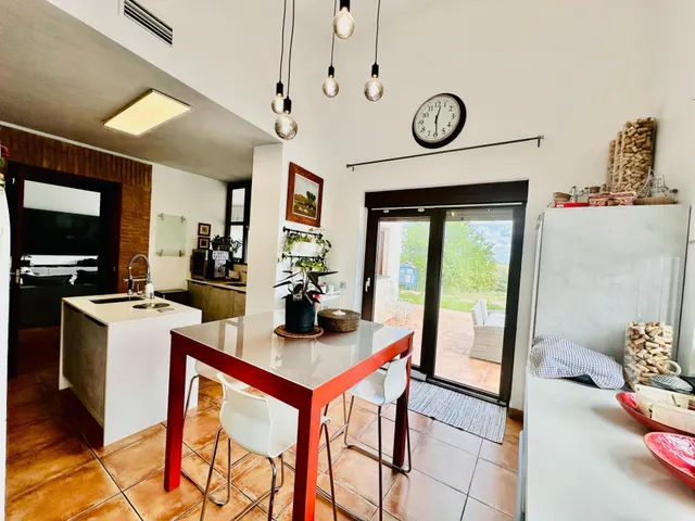 EXQUISITA VILLA CON DISEÑO MODERNO Y AMPLIA PARCELA, CON PISCINA PRIVADA EN LA PILARA — 19