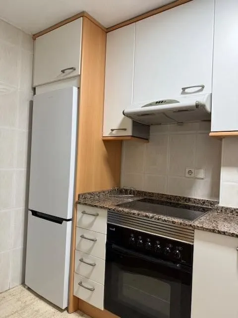 Alquiler de apartamento en el centro , junto a el Corte Ingles, 2 dormitorios, plaza de garaje y trastero — 21
