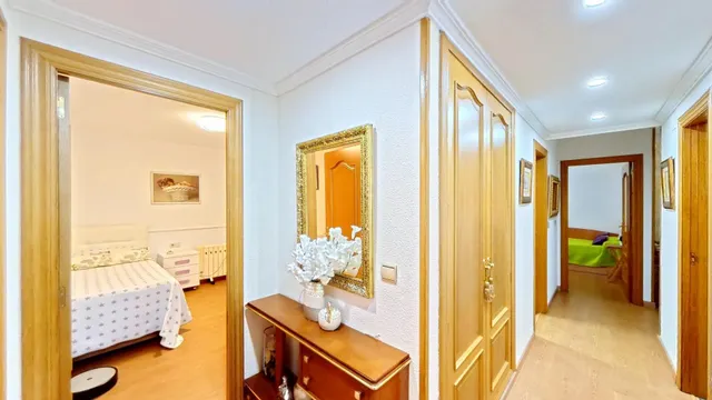 ¡Espectacular piso totalmente renovado junto al Bulevar del Pla! — 12