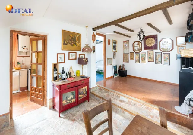 Chalet con gran parcela en Cogollos — 18