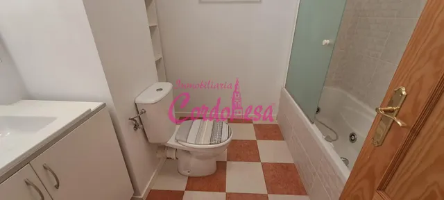 PISO JUNTO A estación DE RENFE — 8