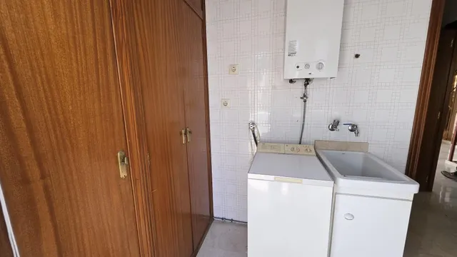 Se Vende Casa de Tres Plantas con garaje doble y trastero. — 21