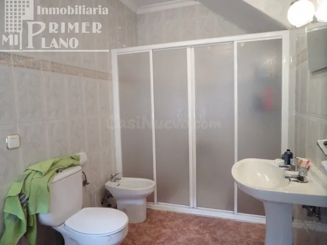 CASA DE PLANTA BAJA EN CALLE DOÑA CRISANTA, CON PATIO Y COCH - foto 5