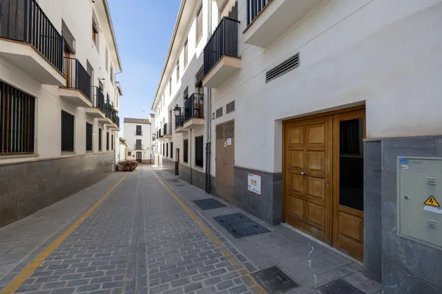 TRASTERO EN CALLE SOLARES 25 DE 10.46M - foto 3