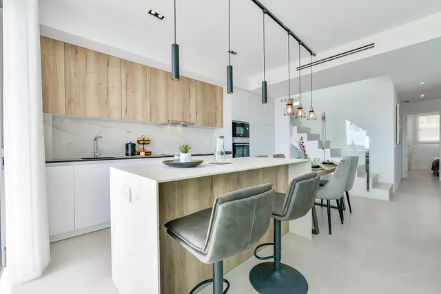 FABULOSO ÁTICO EN RESIDENCIAL DE LUJO CON VISTAS AL MAR EN FINESTRAT. — 17