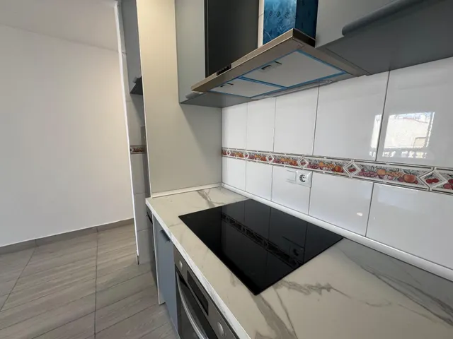 ¡Apartamento reformado a 500 metros de la playa! — 15