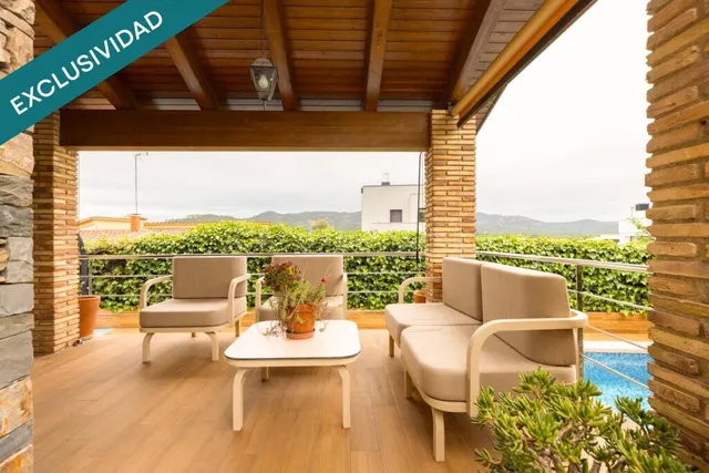 Villa exclusiva con piscina (LICENCIA TURÍSTICA) — 46
