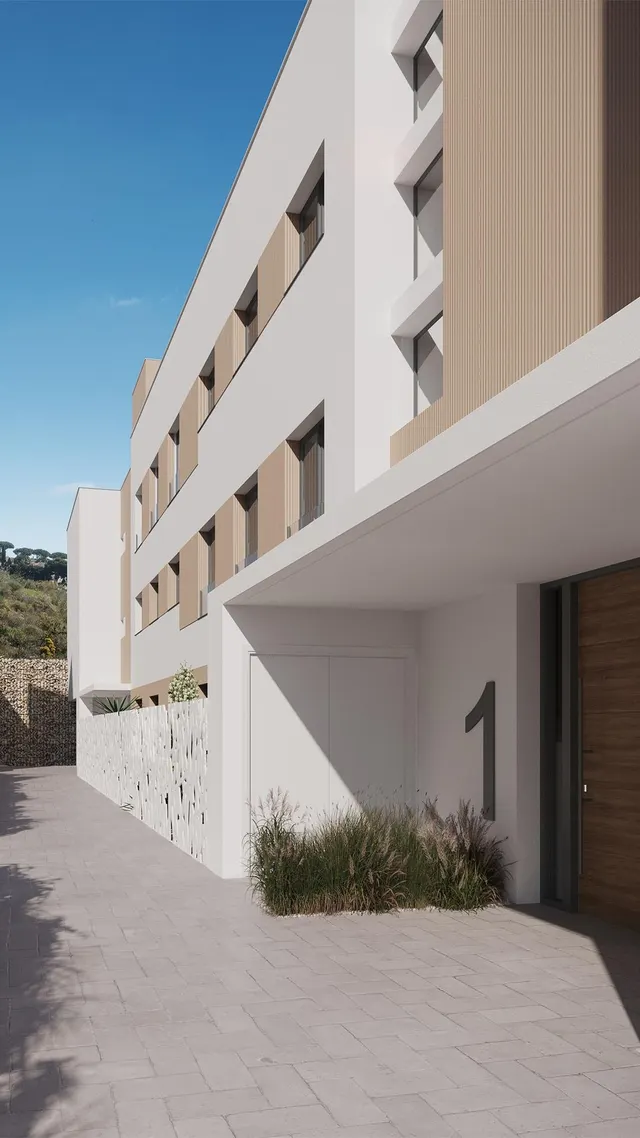 PRIMERA PLANTA, ORIENTACIÓN SUR Y VISTAS AL MAR, CERCA DE LA PLAYA. — 23