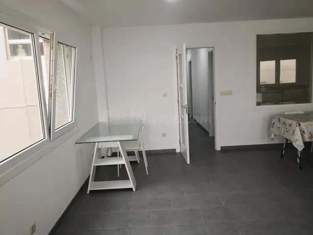 Casa con 2 apartamentos en Malpica, reformados y listos para - foto 5