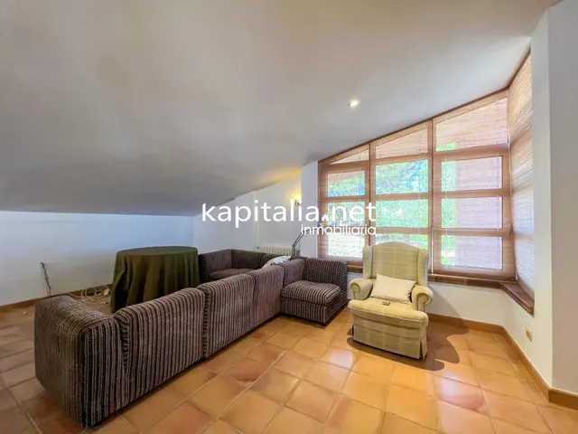 Magnifico chalet a la venta en Valencia — 18