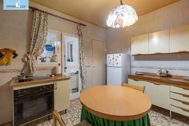 Amplia vivienda en pleno centro de Granada — 37