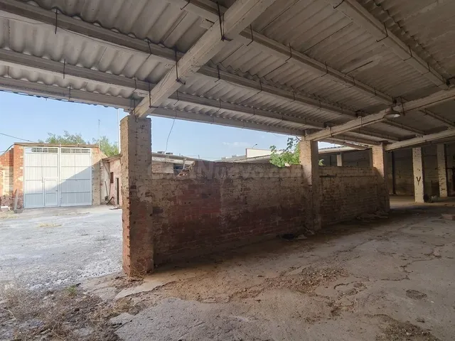 Local / Suelo en Alquiler en Onda – Flexibilidad para tu Neg - foto 4