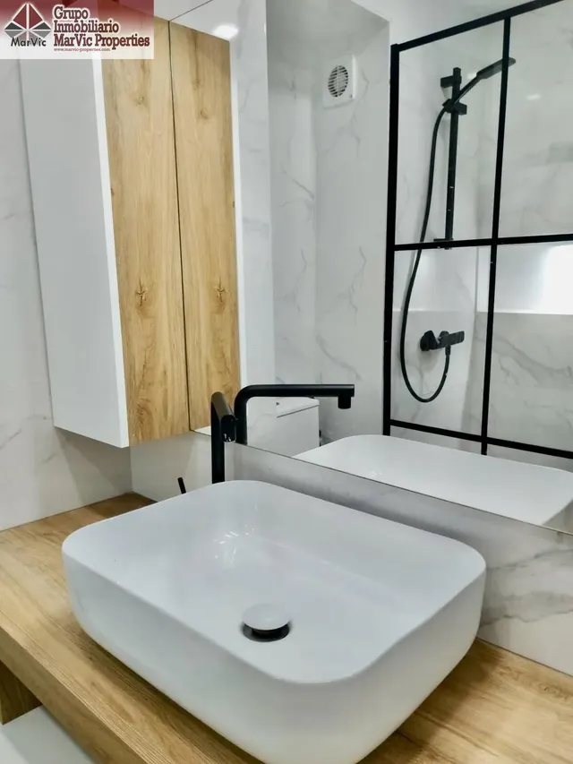Acogedor Apartamento Reformado en Benidorm con Piscina y Vistas al Sureste — 18