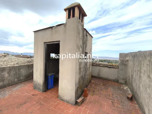 CASA PARA REFORMAR A LA VENTA EN PALOMAR. — 4