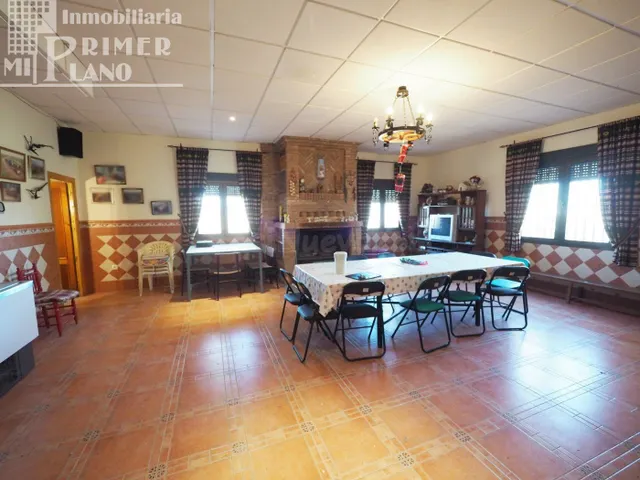 Se vende chalet en la zona de Pinilla que cuenta con 13.699  - foto 4